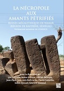 La nécropole aux amants petrifies